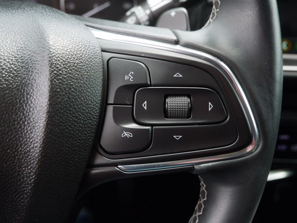 2023 Summit White Buick Envision Preferred AWD SUV