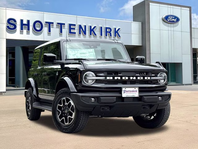 2026 Shadow Black Ford Bronco Outer Banks 4X4 SUV