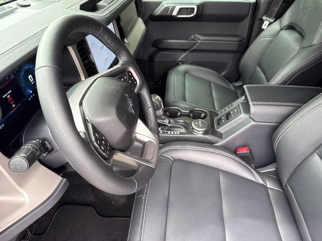 2026 Shadow Black Ford Bronco Outer Banks 4X4 SUV