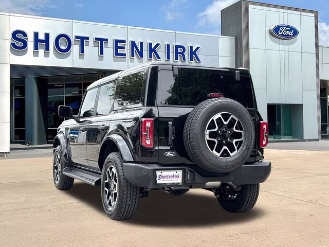2026 Shadow Black Ford Bronco Outer Banks 4X4 SUV