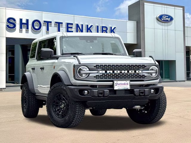2026 Avalanche Ford Bronco Badlands 4X4 SUV
