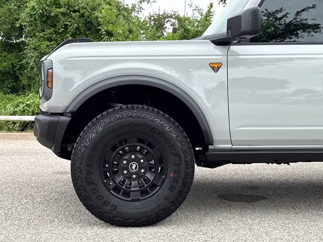 2026 Avalanche Ford Bronco Badlands 4X4 SUV