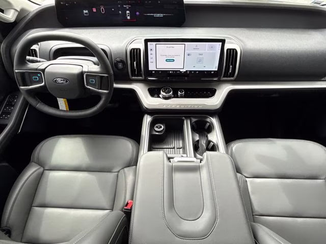2026 White Metallic Ford Expedition Active RWD SUV