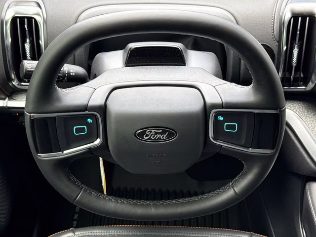 2026 White Metallic Ford Expedition Tremor 4X4 SUV