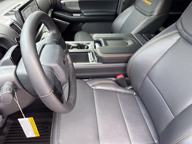 2026 White Metallic Ford Expedition Tremor 4X4 SUV