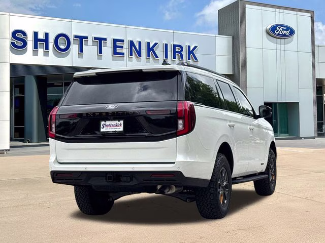 2026 White Metallic Ford Expedition Tremor 4X4 SUV