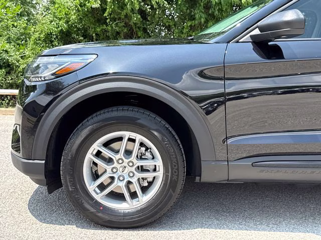 2026 Black Metallic Ford Explorer Active 4X4 SUV