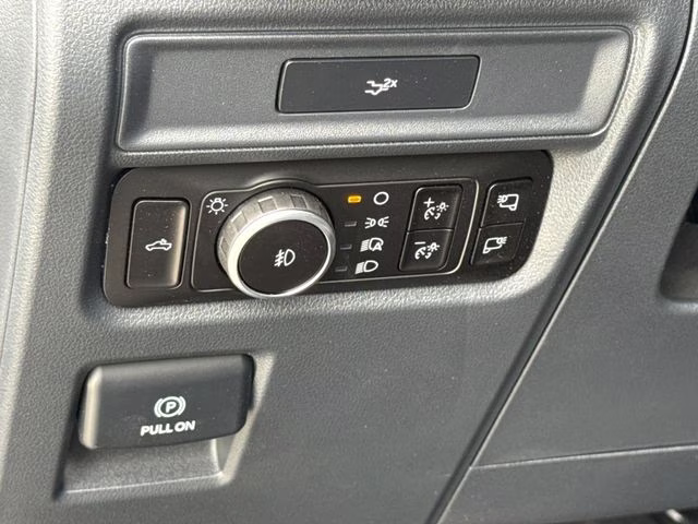 2026 Avalanche Ford F-150 XLT RWD Truck