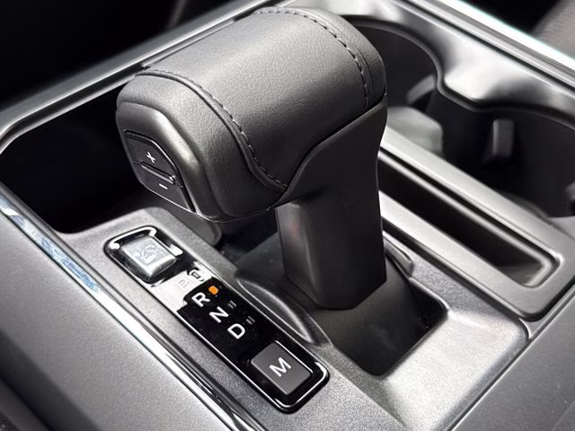 2026 Avalanche Ford F-150 XLT RWD Truck