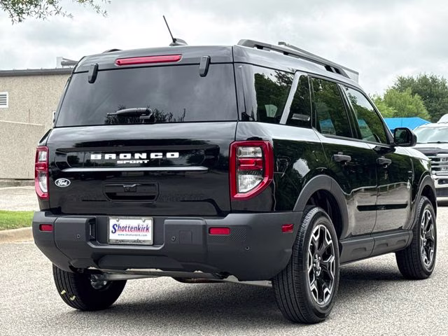 2026 Shadow Black Ford Bronco Sport Outer Banks 4X4 SUV