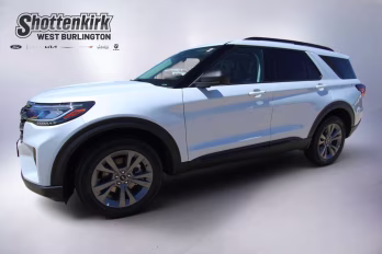 2026 White Metallic Ford Explorer Active 4X4 SUV