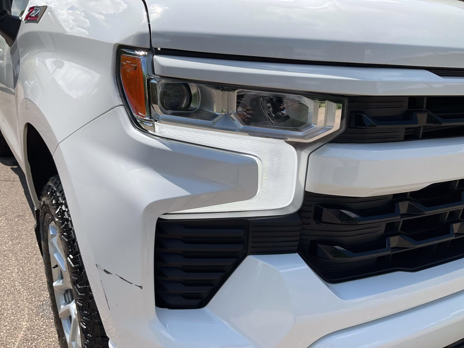 2023 Summit White Chevrolet Silverado 1500 RST 4X4 Truck