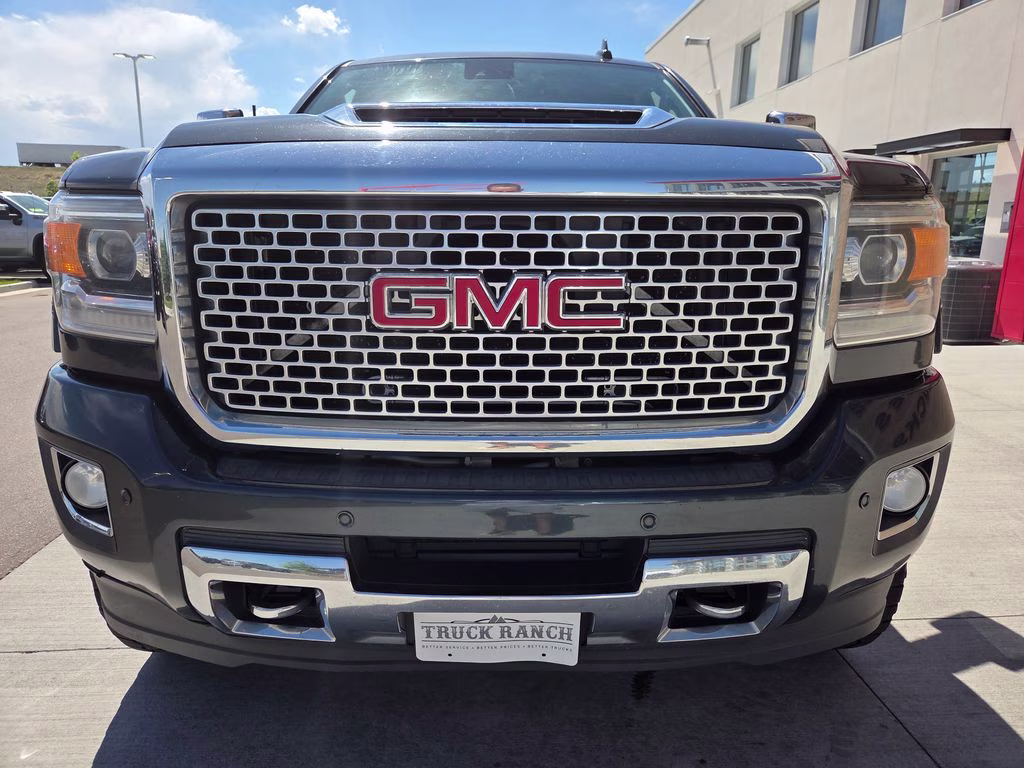 2017 Dark Slate Metallic GMC Sierra 2500HD Denali 4X4 Truck