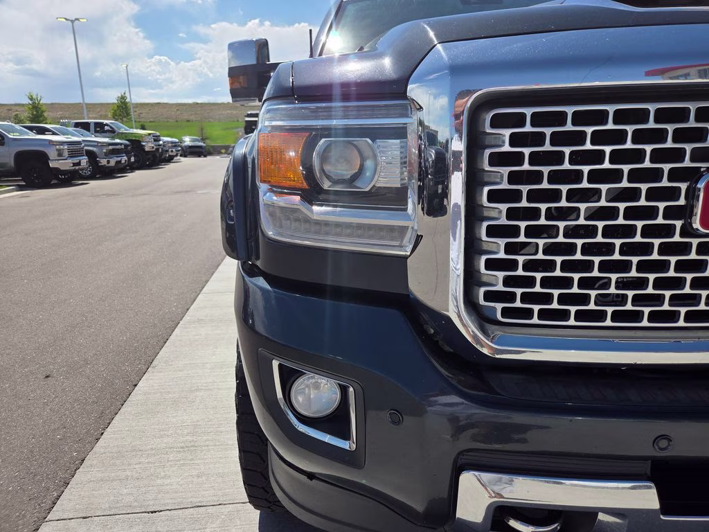 2017 Dark Slate Metallic GMC Sierra 2500HD Denali 4X4 Truck