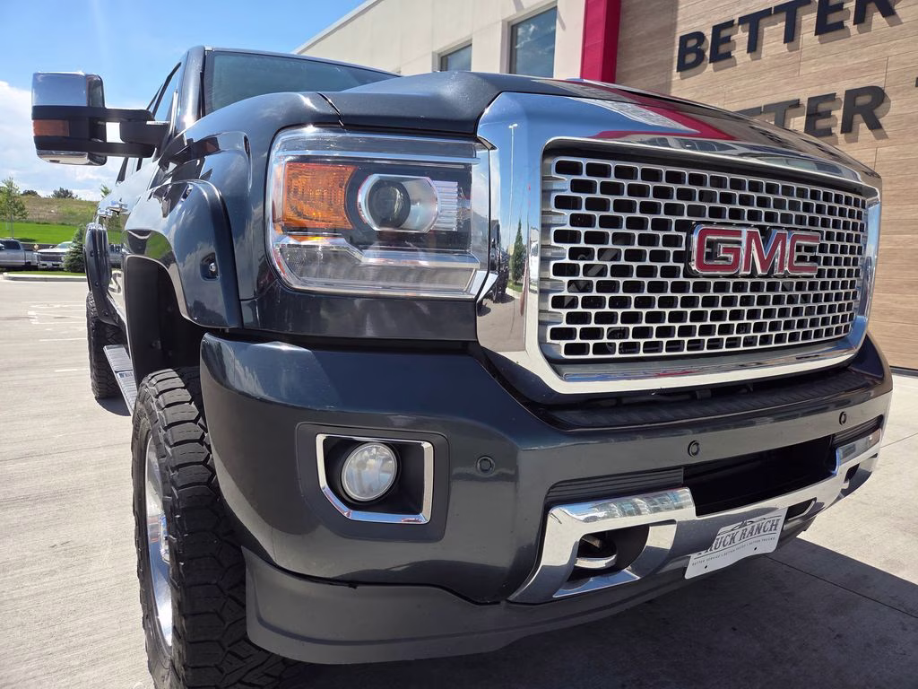 2017 Dark Slate Metallic GMC Sierra 2500HD Denali 4X4 Truck