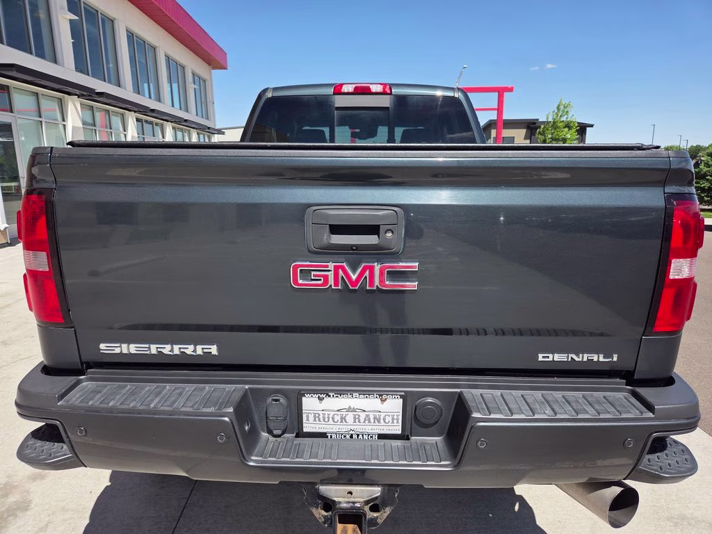 2017 Dark Slate Metallic GMC Sierra 2500HD Denali 4X4 Truck