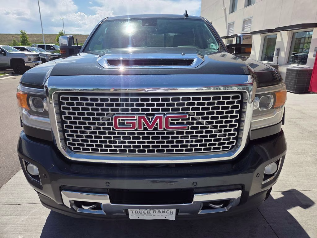 2017 Dark Slate Metallic GMC Sierra 2500HD Denali 4X4 Truck