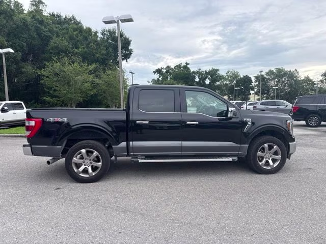 2023 Antimatter Blue Metallic Ford F-150 LARIAT Crew Cab Pickup 4X4 Truck