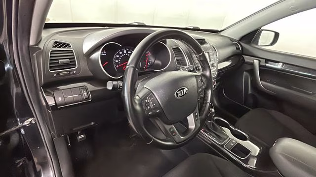 2014 Ebony Black Kia Sorento LX FWD SUV