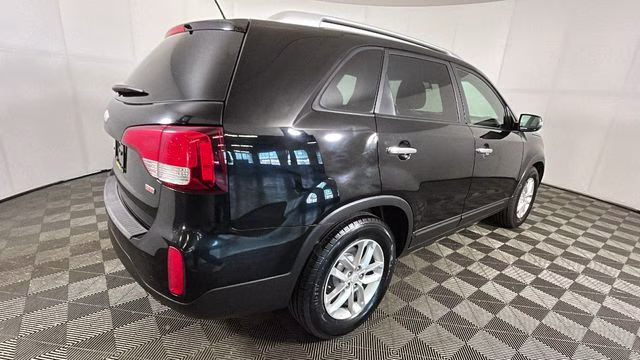 2014 Ebony Black Kia Sorento LX FWD SUV