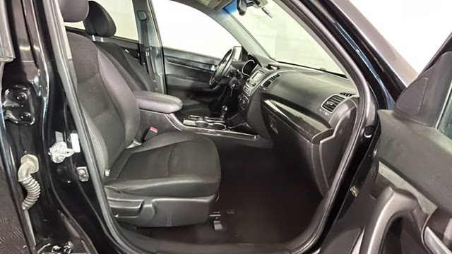 2014 Ebony Black Kia Sorento LX FWD SUV