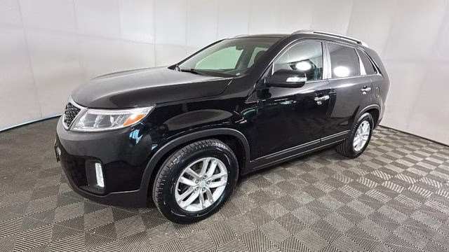 2014 Ebony Black Kia Sorento LX FWD SUV