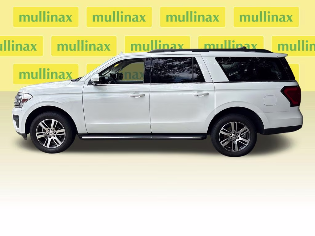 2022 White Metallic Ford Expedition Max XLT RWD SUV