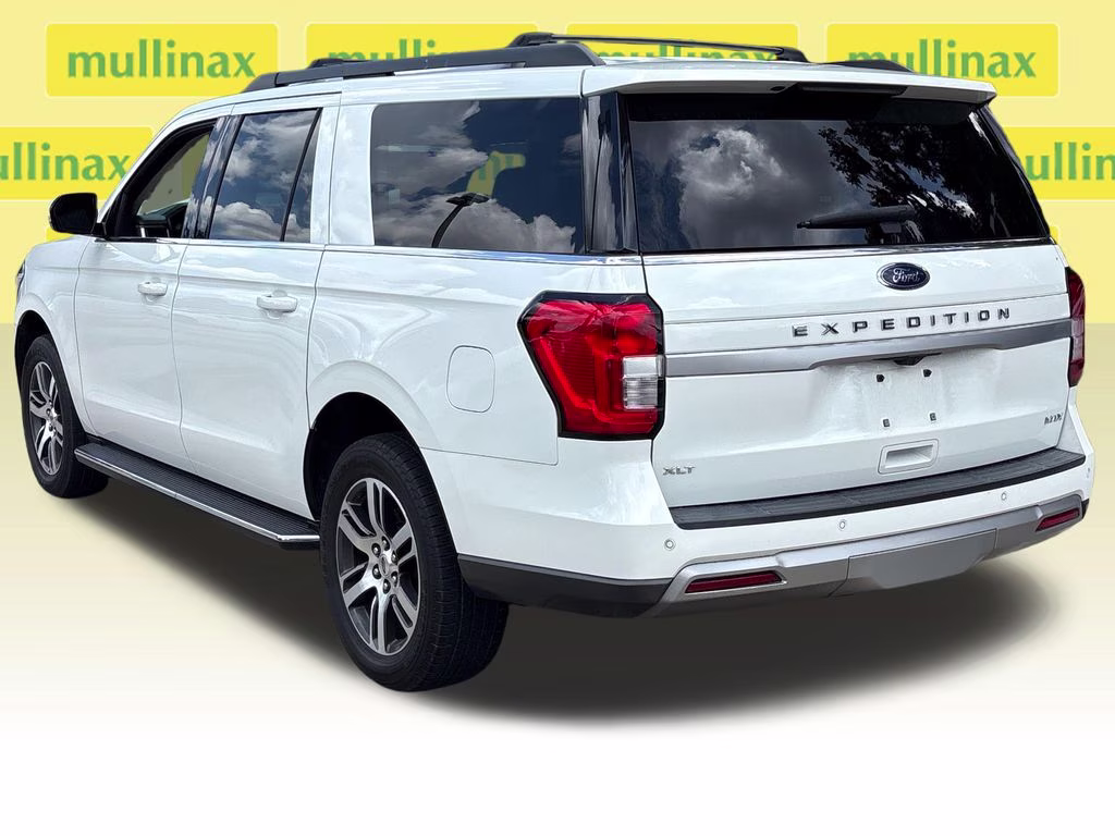 2022 White Metallic Ford Expedition Max XLT RWD SUV