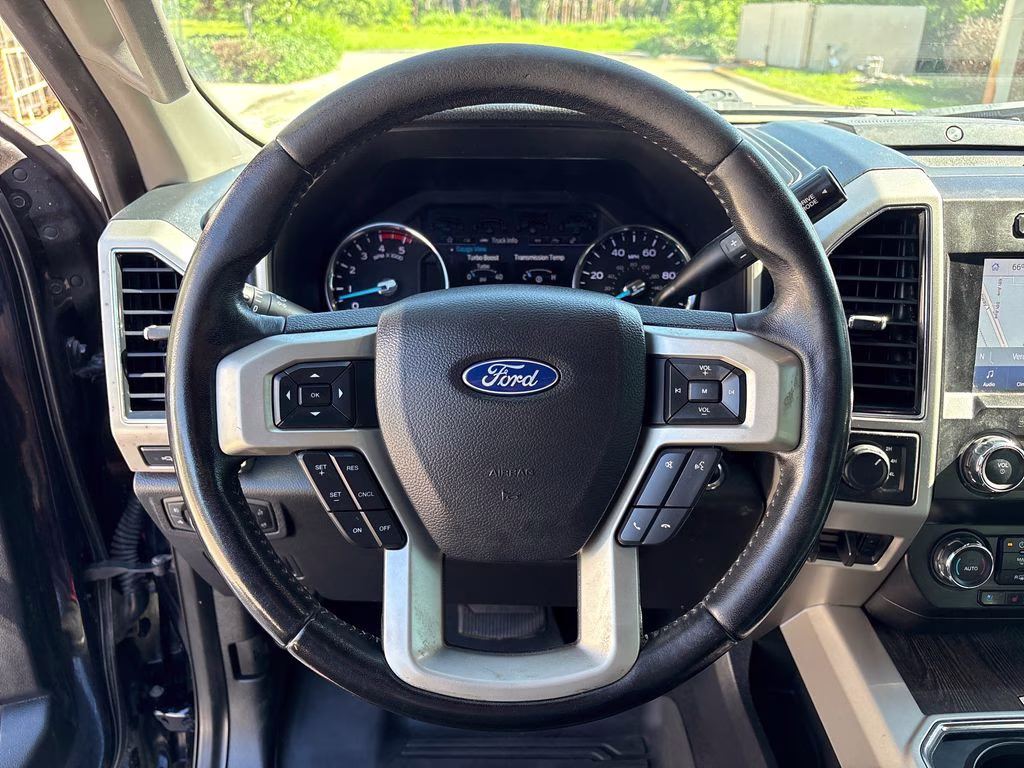 2021 Blue Metallic Ford Super Duty F-250 SRW Lariat 4X4 Truck
