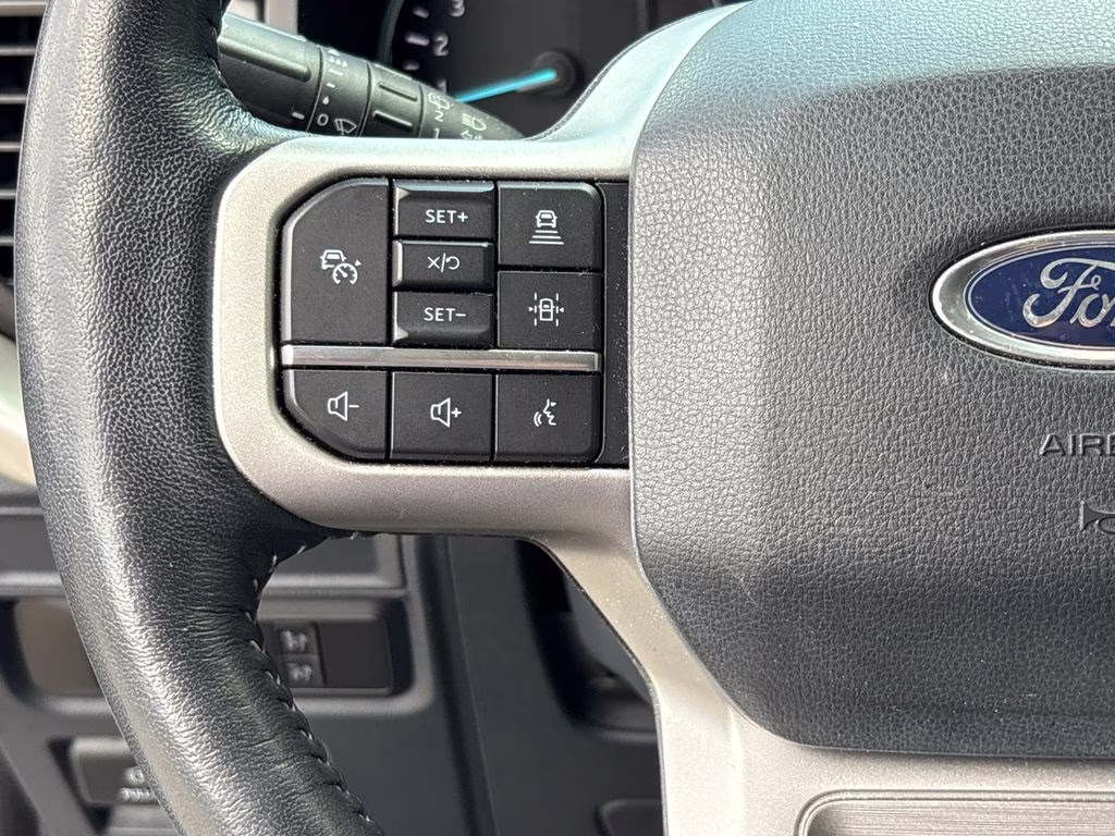 2022 White Metallic Ford Expedition Max XLT RWD SUV