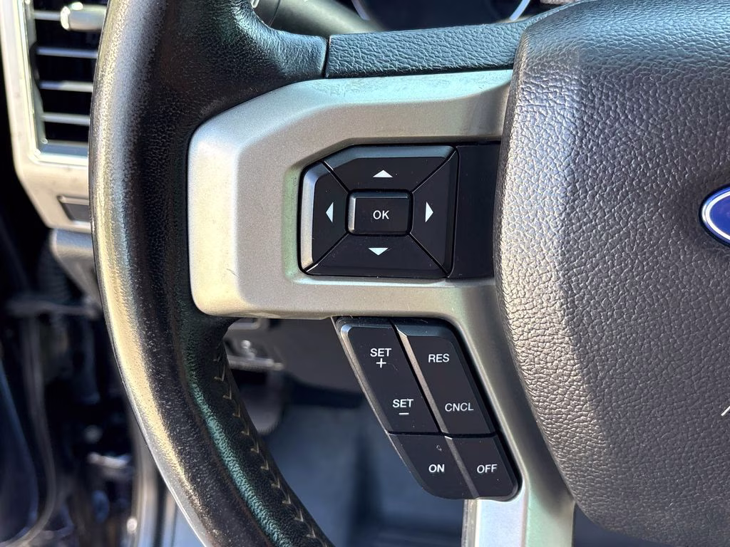 2021 Blue Metallic Ford Super Duty F-250 SRW Lariat 4X4 Truck