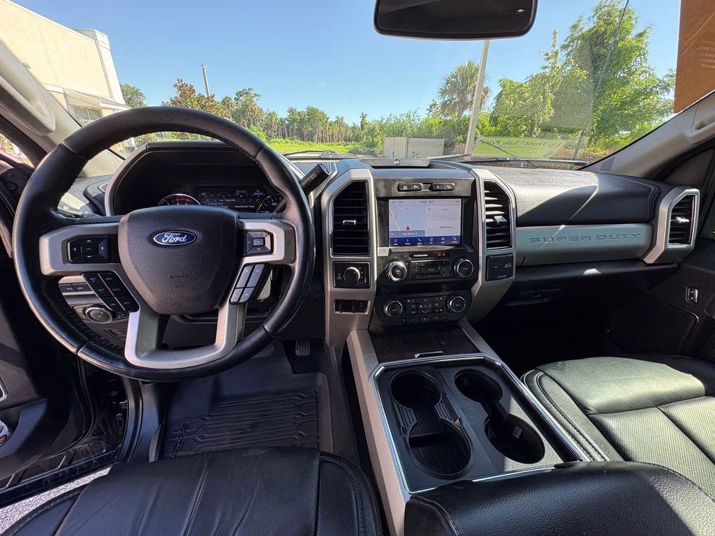 2021 Blue Metallic Ford Super Duty F-250 SRW Lariat 4X4 Truck