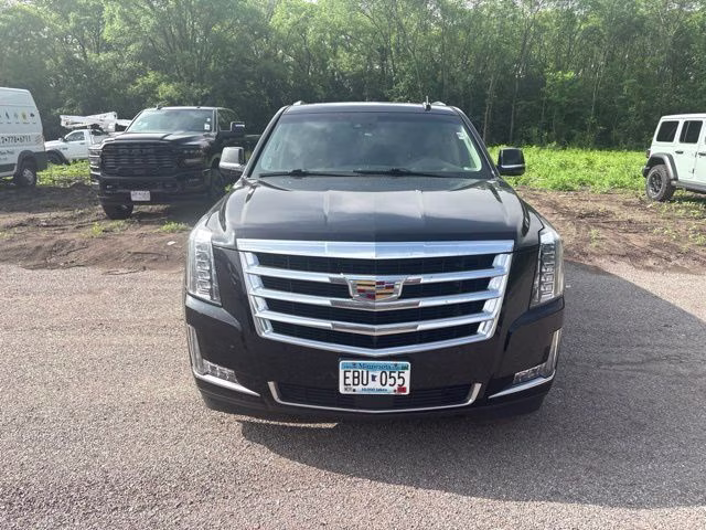 Used 2018 Cadillac Escalade Premium Luxury with VIN 1GYS4CKJ8JR226007 for sale in Waite Park, Minnesota