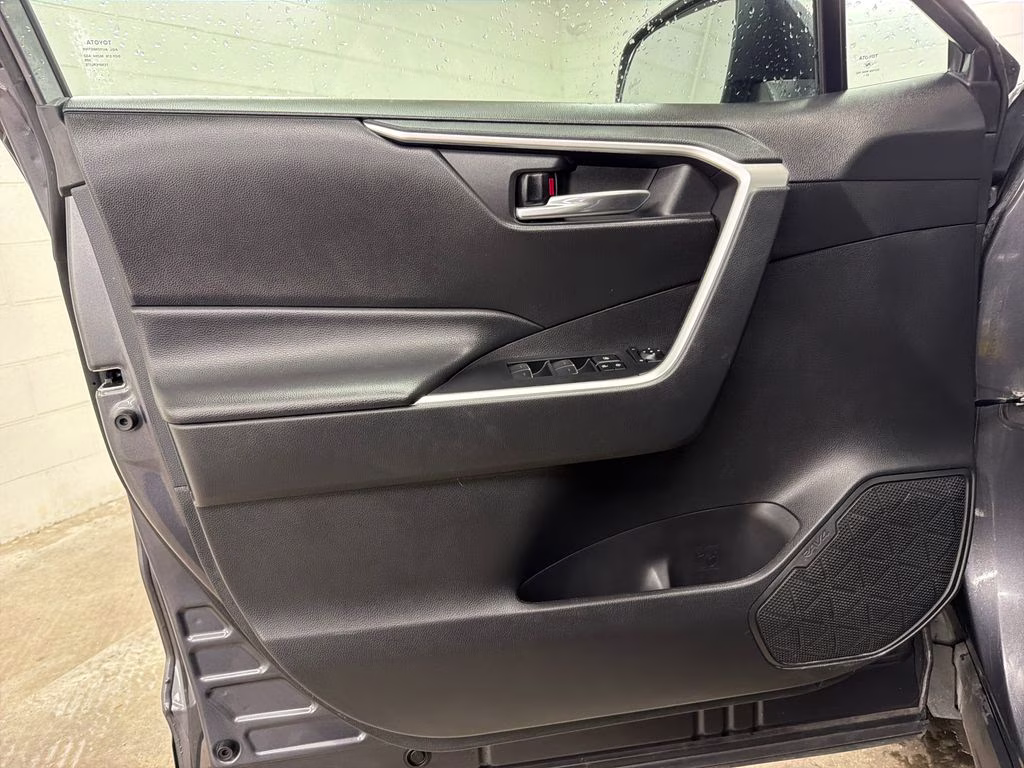 2024 Magnetic Gray Metallic/Ice Edge Toyota RAV4 XLE FWD SUV
