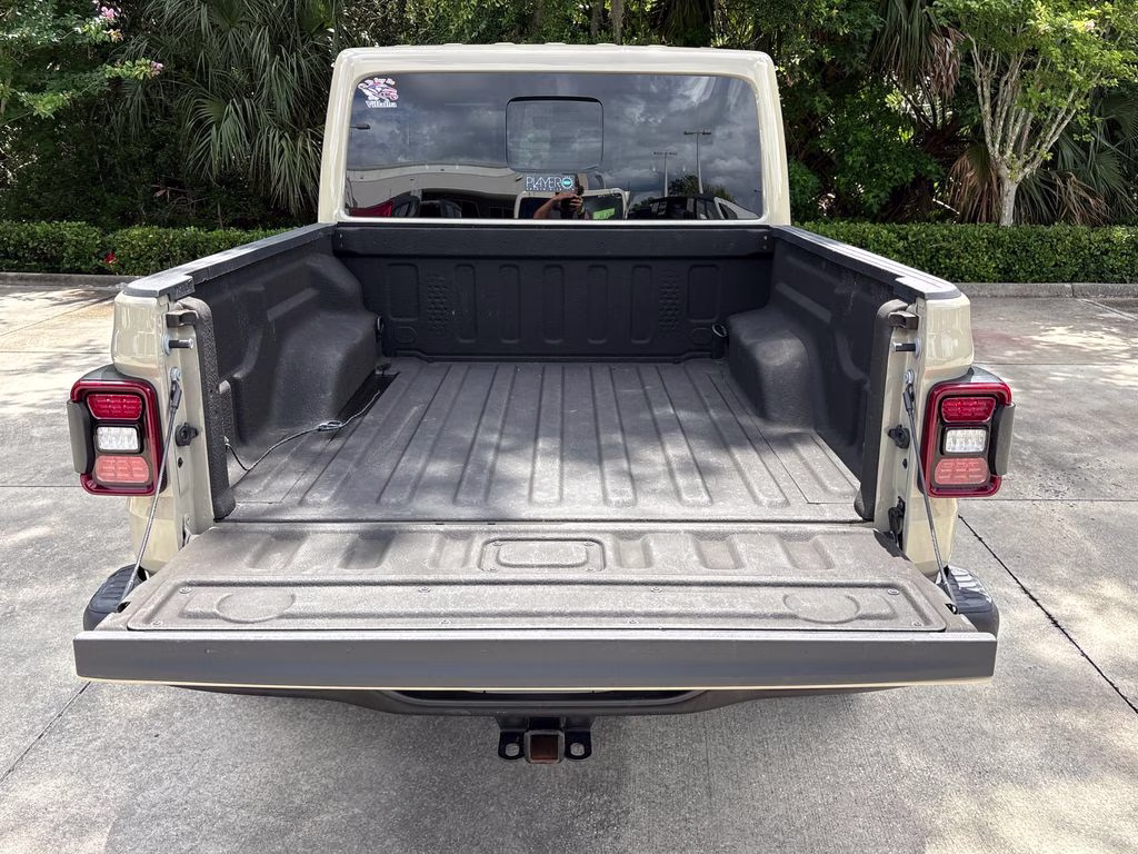 2022 Limited Edition Gobi Clearcoat Jeep Gladiator Rubicon 4X4 Truck