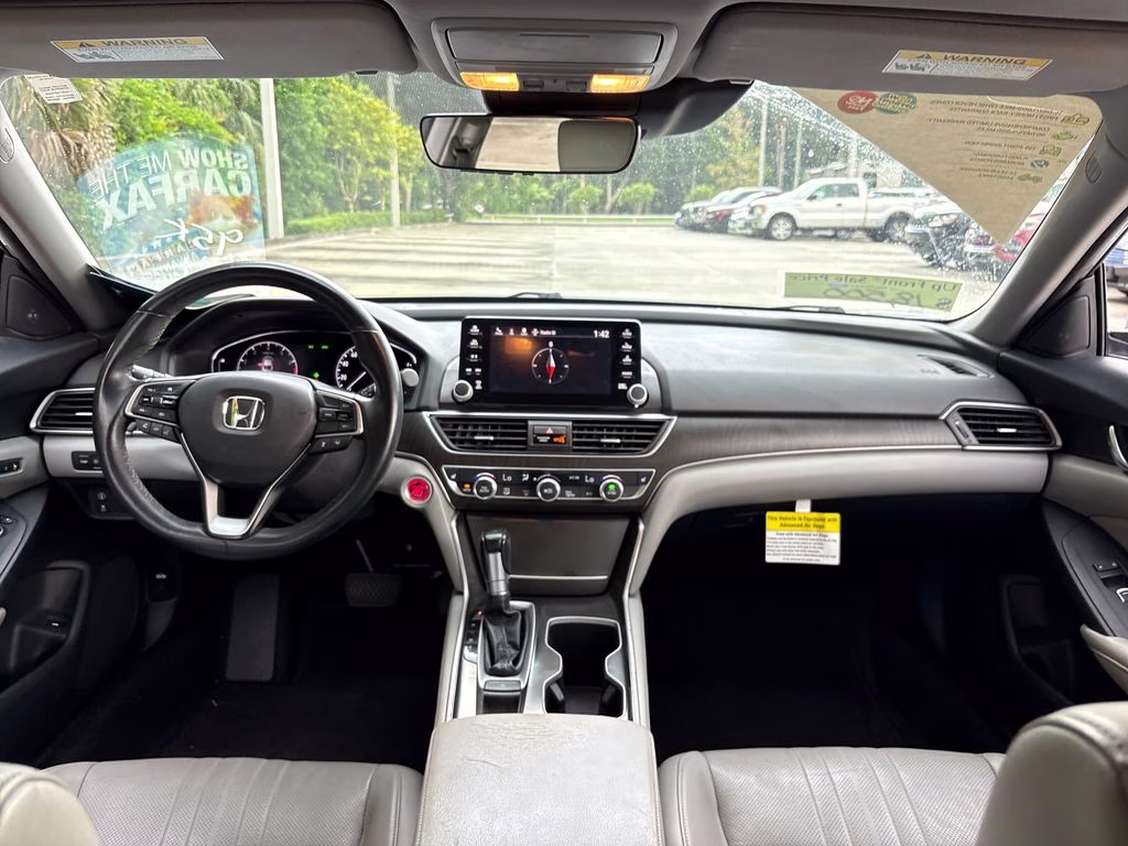 2018 Lunar Silver Metallic Honda Accord EX-L FWD Sedan