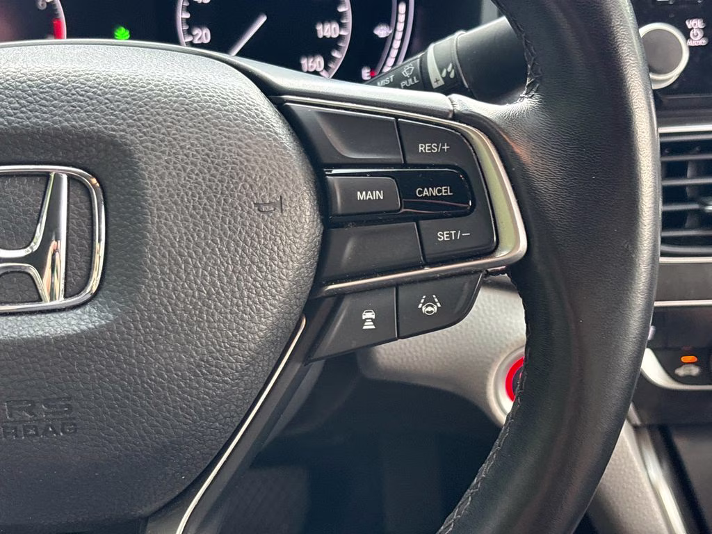 2018 Lunar Silver Metallic Honda Accord EX-L FWD Sedan