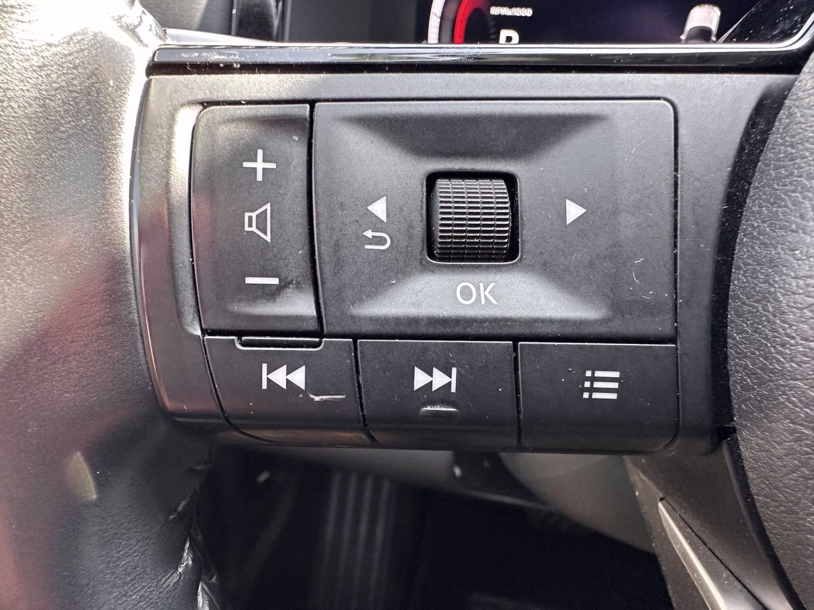2023 Obsidian Green Pearl/Super Black Nissan Pathfinder Platinum 4WD 4X4 SUV