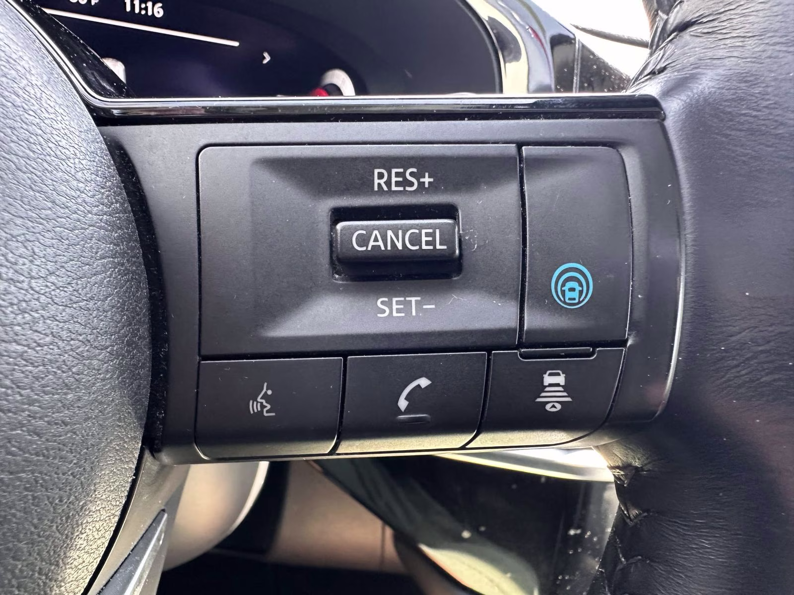 2023 Obsidian Green Pearl/Super Black Nissan Pathfinder Platinum 4WD 4X4 SUV
