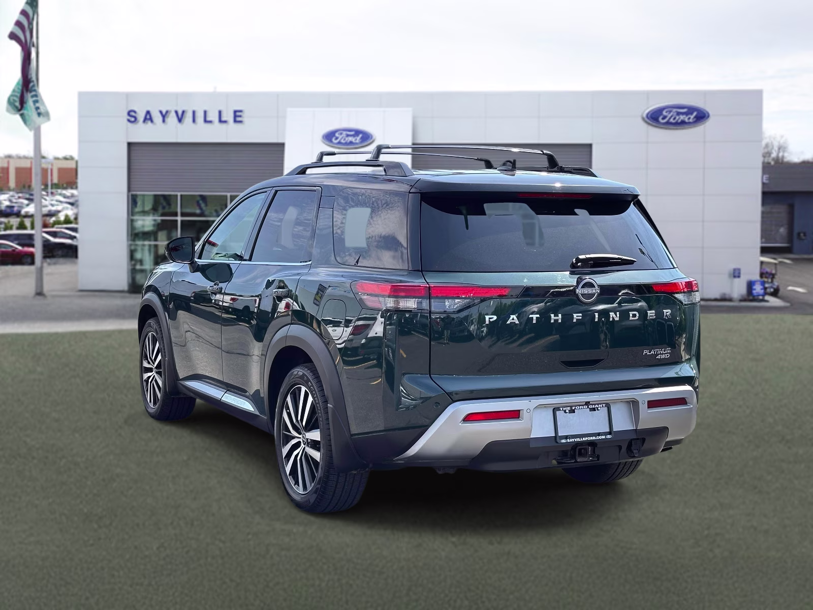 2023 Obsidian Green Pearl/Super Black Nissan Pathfinder Platinum 4WD 4X4 SUV