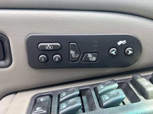 2005 Smokin Asphalt Chevrolet Tahoe Z71 4X4 SUV