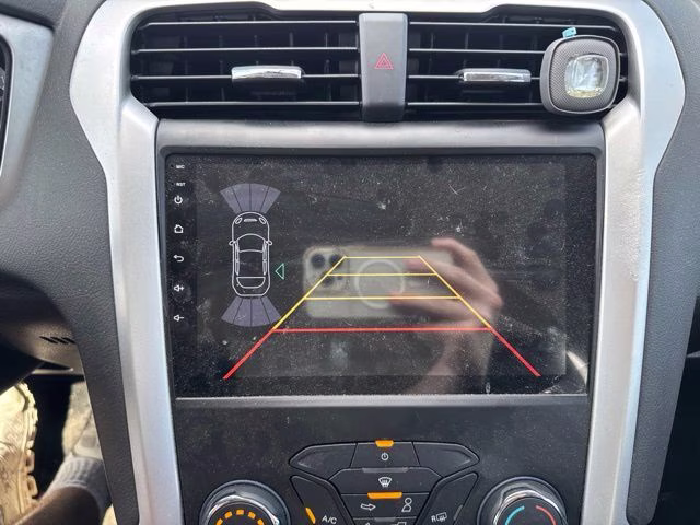 2013 Ingot Silver Ford Fusion SE FWD Sedan