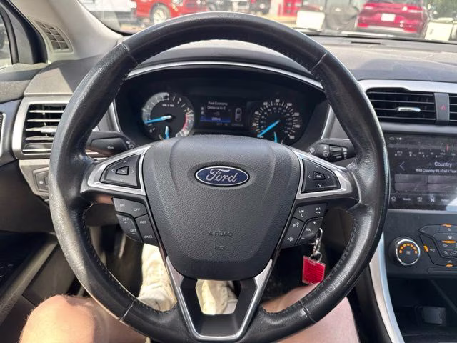 2013 Ingot Silver Ford Fusion SE FWD Sedan
