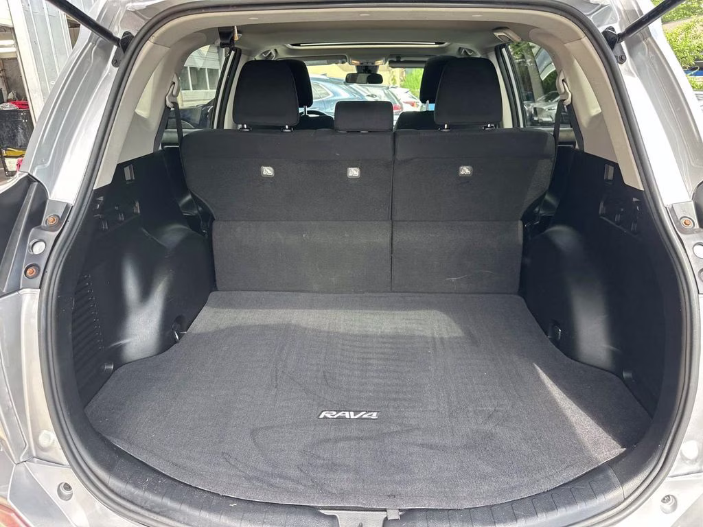 2017 Silver Sky Metallic Toyota RAV4 XLE AWD SUV