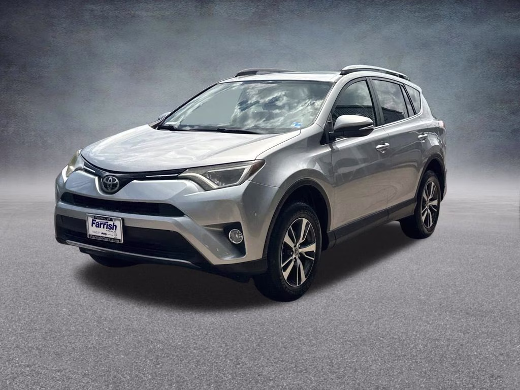 2017 Silver Sky Metallic Toyota RAV4 XLE AWD SUV