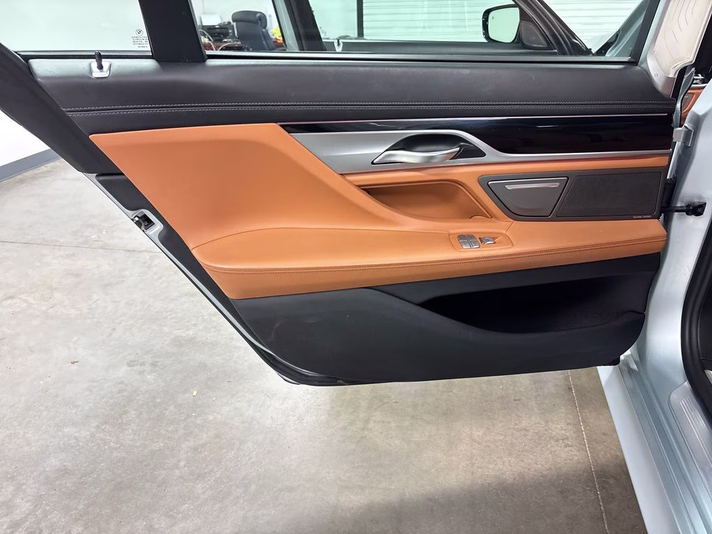 2018 Carbon Black Metallic BMW 7 Series 740i xDrive AWD Sedan
