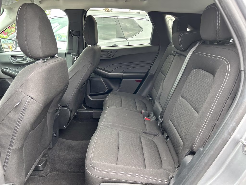 2024 Iconic Silver Metallic Ford Escape Active FWD SUV