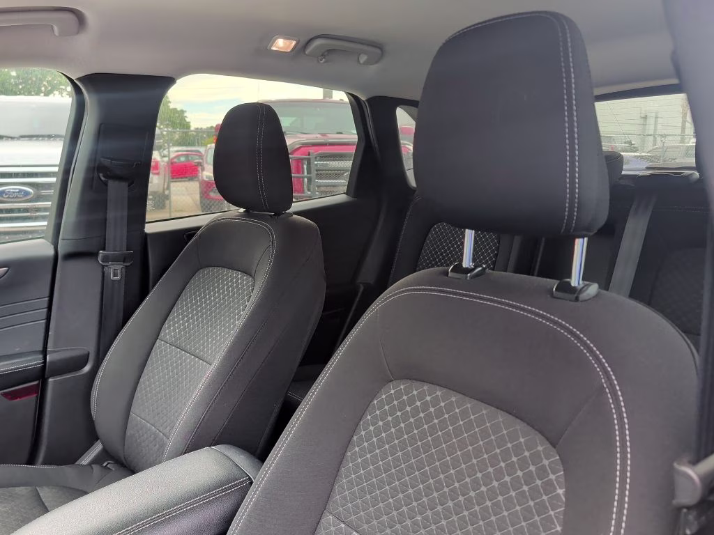 2024 Iconic Silver Metallic Ford Escape Active FWD SUV