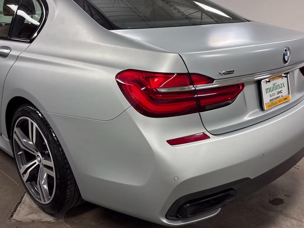 2018 Carbon Black Metallic BMW 7 Series 740i xDrive AWD Sedan