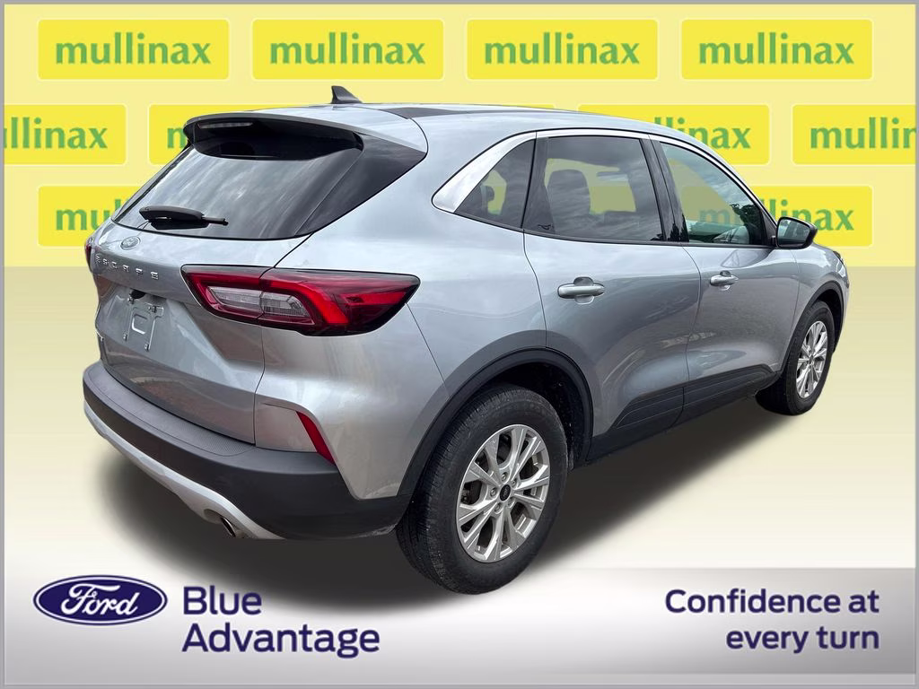 2024 Iconic Silver Metallic Ford Escape Active FWD SUV